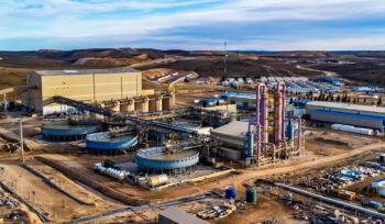 cerro-vanguardia-background